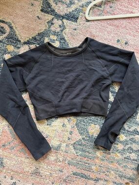 AYBL cropped black long sleeve workout top size L